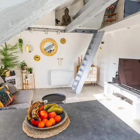 Cosy In The Heart Of Apartment